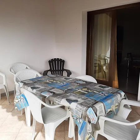 I Mandorli Apartment *