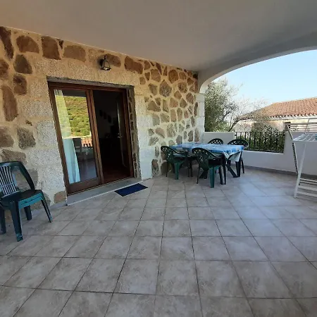 I Mandorli Apartment *